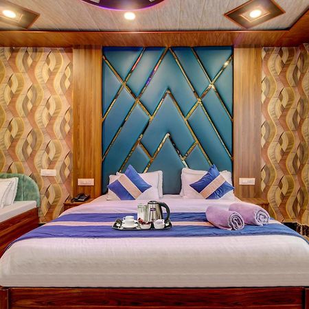 Hotel Royal Hameed Srīnagar الغرفة الصورة